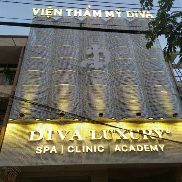 Quảng cáo Tài Long An Bảng hiệu chữ inox đèn led sáng chân